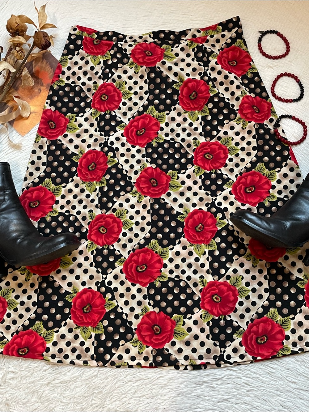 Vintage y2k Sag Harbor Black and Red floral print Polka Dot midi Skirt